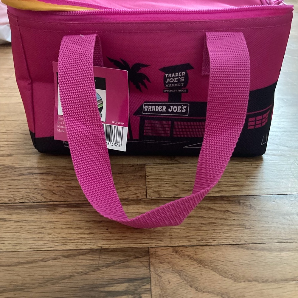 Trader Joe’s tj mini insulated cooler bag pink NWT